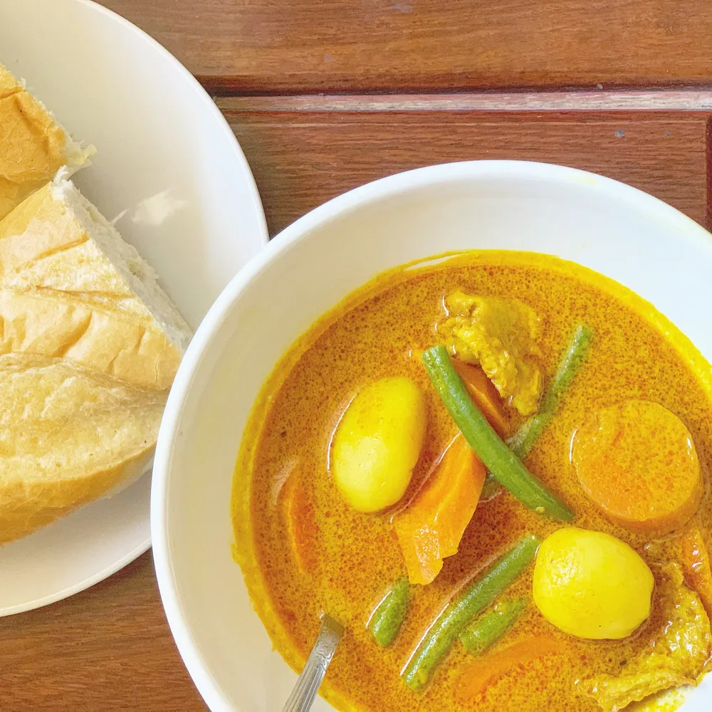 vegan cà ri with potatoes